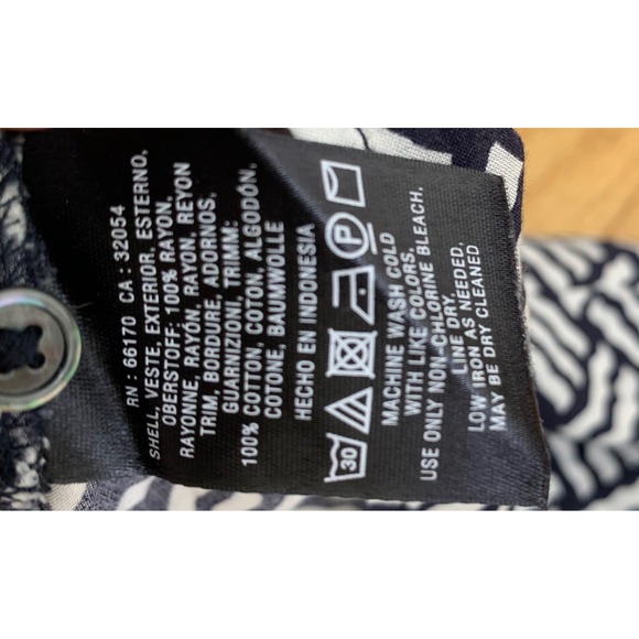 Maeve Anthropologie Navy White Geometric Button Front Tank Top Blouse Size 2 - Picture 8 of 8